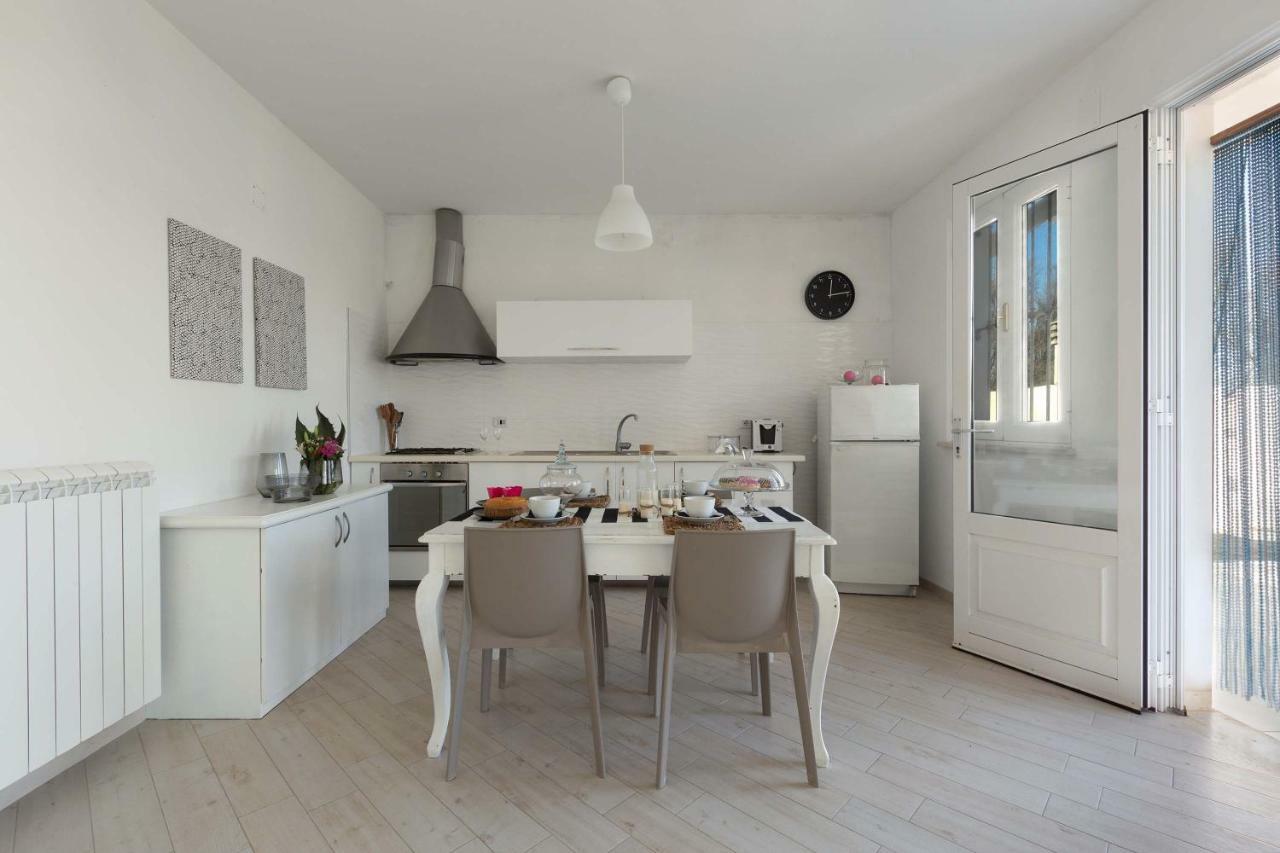Villa Hoara By Barbarhouse Brindisi Exteriör bild
